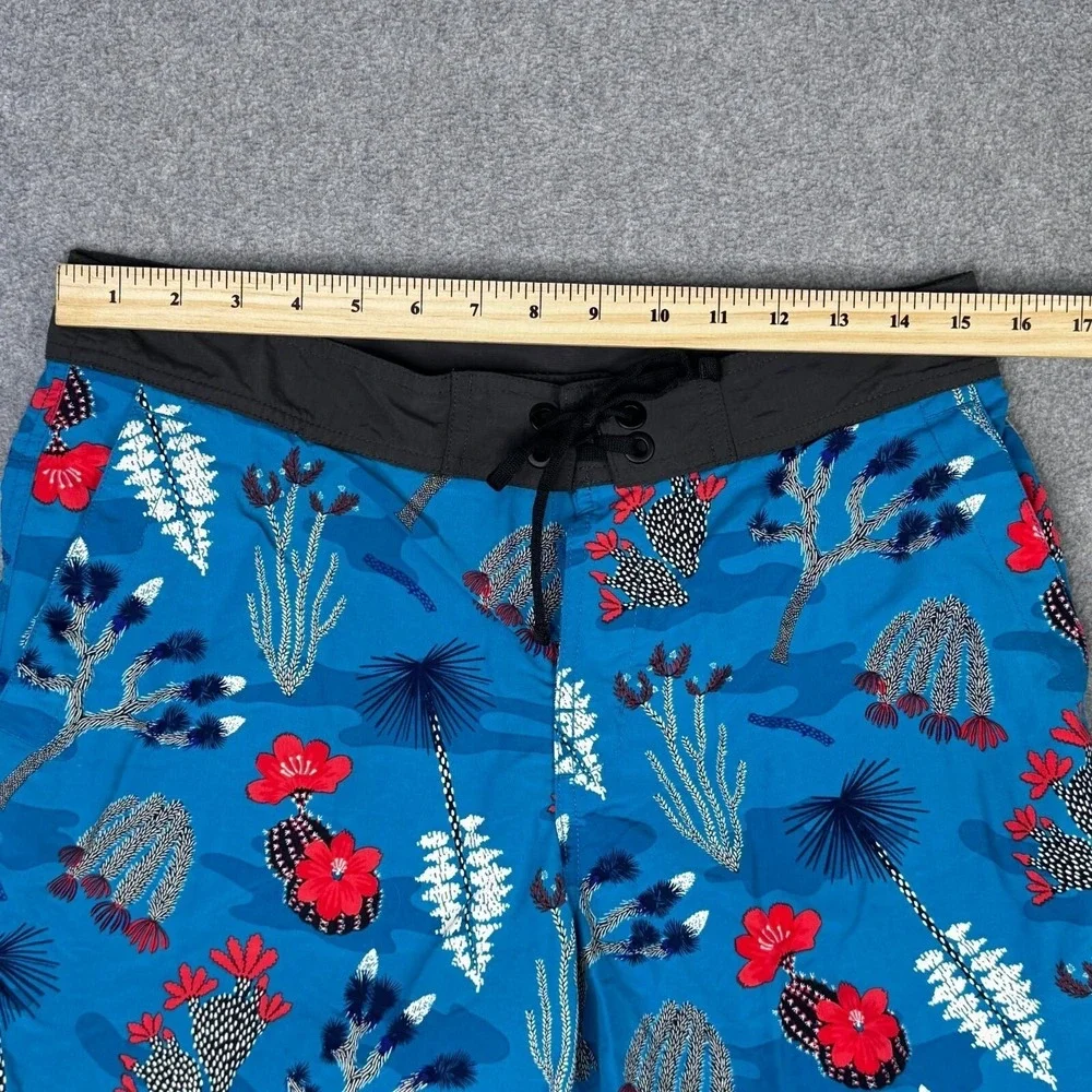 The North Face Board Shorts Blue Coral Men's Size 30 Hybrid‎ Swimming Trunks